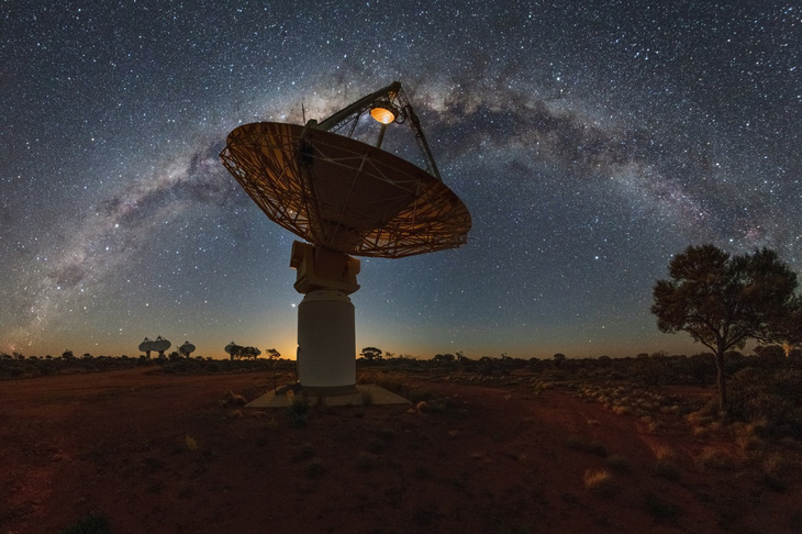 Australia lập bản đồ vũ trụ bằng kính viễn vọng vô tuyến - Ảnh 1.