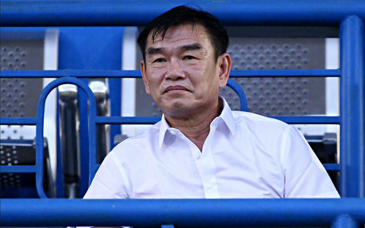 HLV Phan Thanh Hùng ký hợp đồng 3 năm với CLB B.Bình Dương