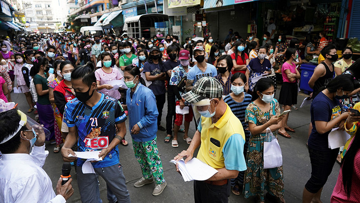 Một tỉnh hơn 1.000 người xét nghiệm dương tính, Thái Lan gặp ác mộng dịp cuối năm - Ảnh 1.