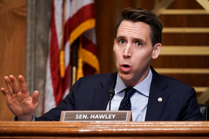 Thượng nghị sĩ Josh Hawley phản đối kết quả bầu cử, 100 nghị sĩ Cộng hòa nghe theo? - Ảnh 1.