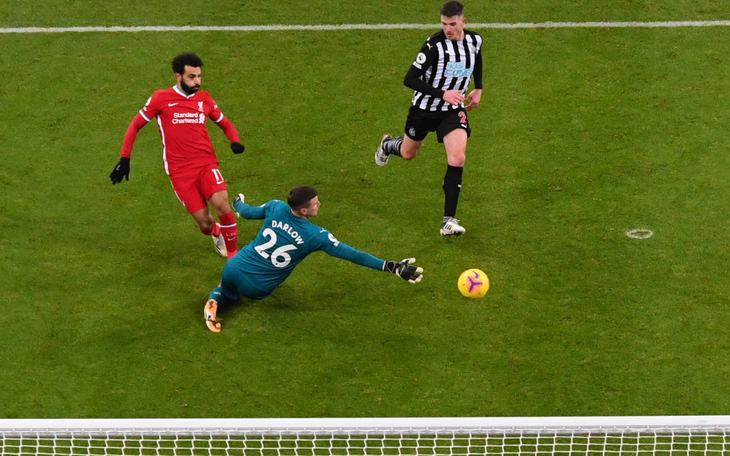Dứt điểm kém, Liverpool bị Newcastle cầm chân
