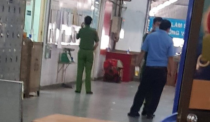 Trưởng ban quản lý chợ Kim Biên bị bảo vệ đâm chết tại nơi làm việc - Ảnh 1.