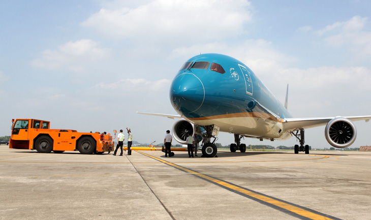 Lập đoàn kiểm tra công tác phòng chống dịch COVID-19 của Vietnam Airlines - Ảnh 1.