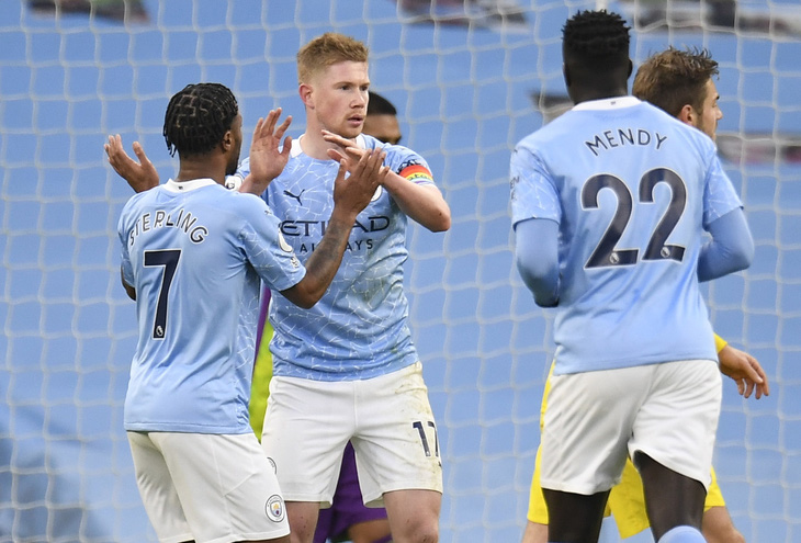 Hạ gục nhanh Fulham, Man City vào top 4 - Ảnh 2.