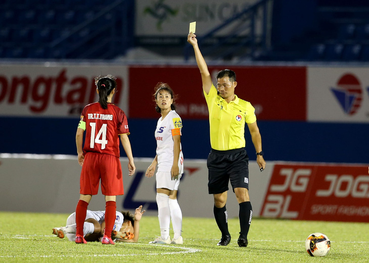 Thầy trò HLV Đoàn Thị Kim Chi chạm 1 tay vào Cúp vô địch bóng đá nữ quốc gia - Ảnh 2.