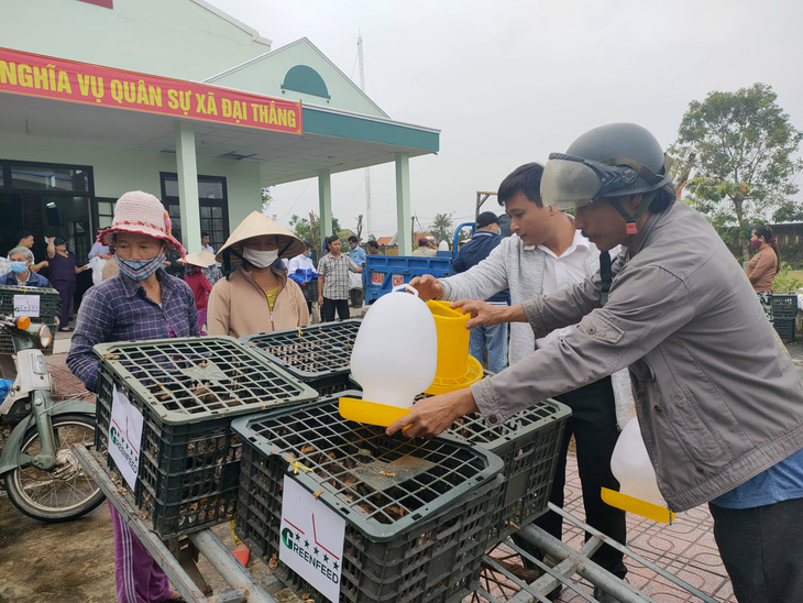 Trao sinh kế giúp người dân Quảng Nam vượt qua khó khăn sau bão lũ - Ảnh 6.