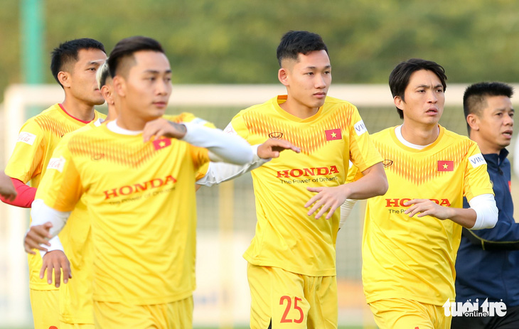 Tiền vệ Hai Long gặp chấn thương, chia tay tuyển Việt Nam - Ảnh 1.