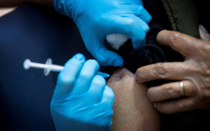 Gần 1 triệu người kiến nghị bỏ bản quyền vắc xin COVID-19