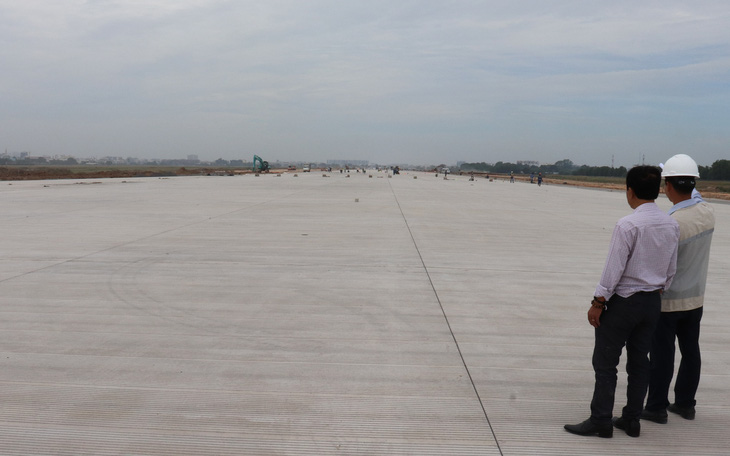 Đường băng mới sân bay Tân Sơn Nhất sẽ tiếp nhận máy bay từ ngày 31-12-2020