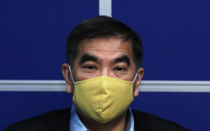 Hong Kong làm khẩu trang vải kháng khuẩn chặn dịch 