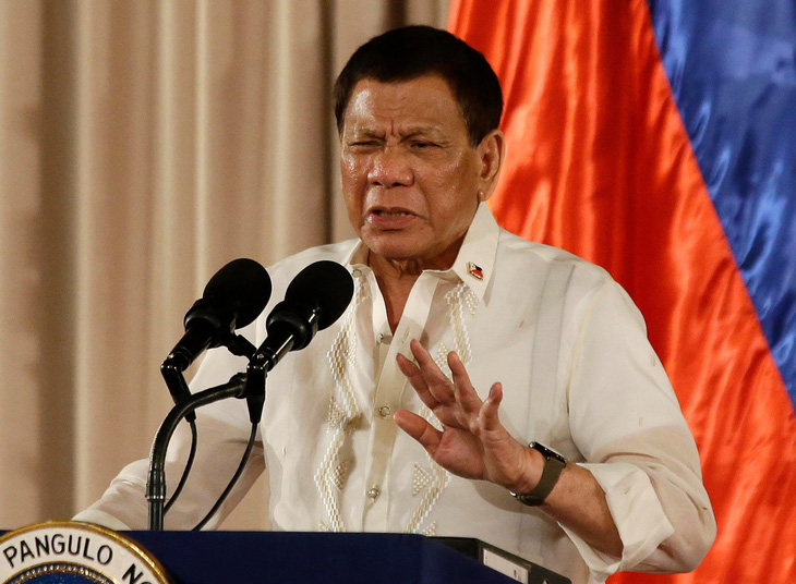 Ông Duterte giảm bớt quan hệ quân sự với Mỹ, Trung Quốc đắc lợi - Ảnh 1.