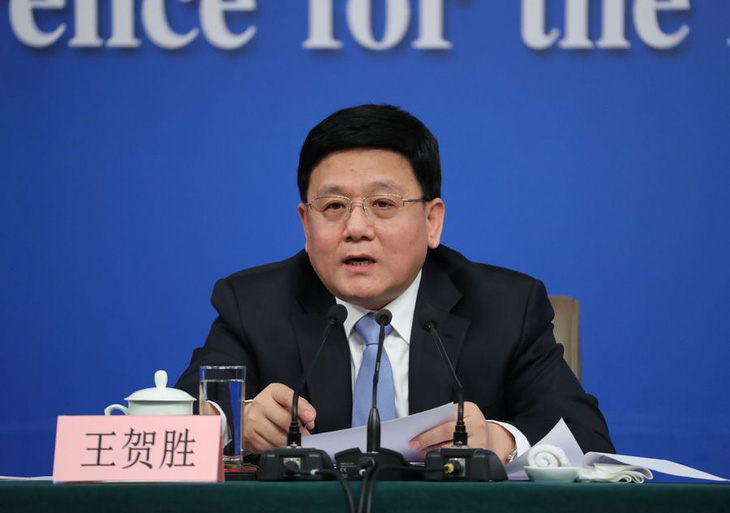 Trung Quốc sa thải hai quan chức Hồ Bắc do tắc trách trong chống dịch - Ảnh 1.