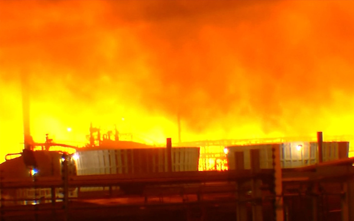 Cháy lớn tại nhà máy lọc dầu của Exxon Mobil ở Mỹ