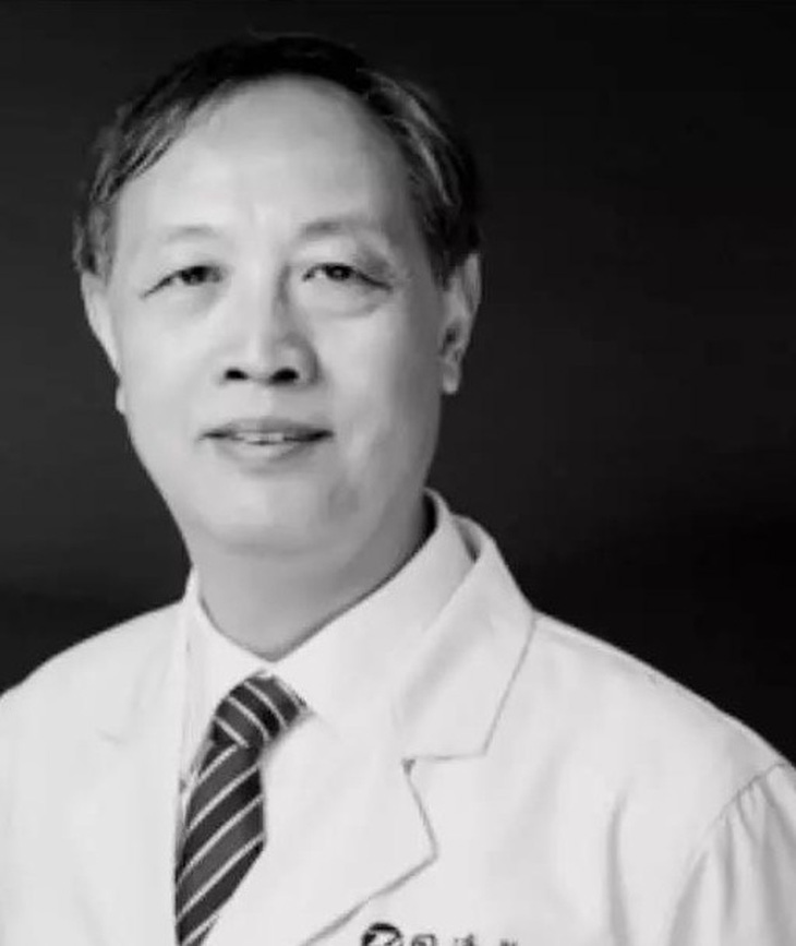 Thêm một bác sĩ nổi tiếng của Trung Quốc chết vì nhiễm virus corona - Ảnh 2.