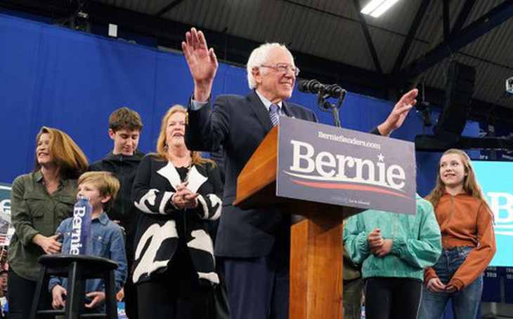 Bầu cử sơ bộ Mỹ: Ông Bernie Sanders dẫn đầu trong Đảng Dân chủ