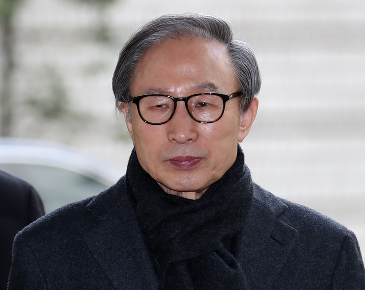 Cựu tổng thống Hàn Quốc bị tăng mức án tù vì không hối lỗi - Ảnh 1.
