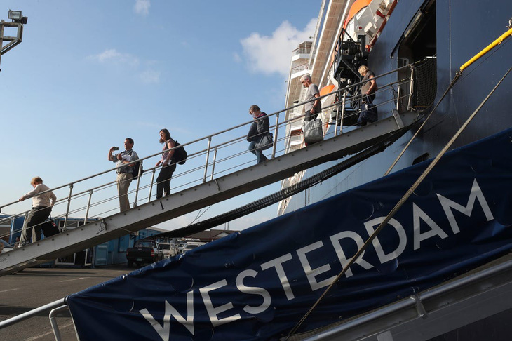 Gần 800 hành khách trên du thuyền Westerdam âm tính với corona - Ảnh 1.