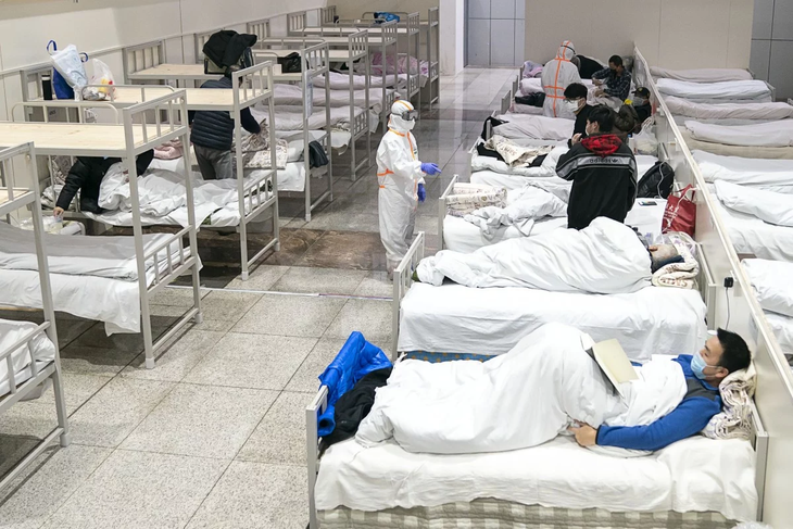 19.000 giường bệnh ở Vũ Hán gánh 37.000 bệnh nhân corona - Ảnh 1.