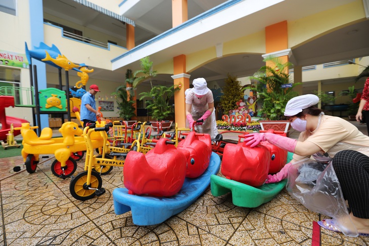 Thở phào vì trường cho con nghỉ học - Ảnh 1.