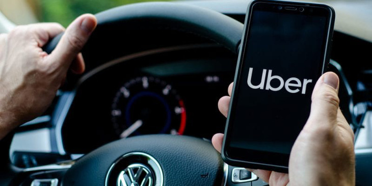 Uber khóa tài khoản hàng trăm tài xế vì nghi chở người nhiễm virus corona - Ảnh 1.