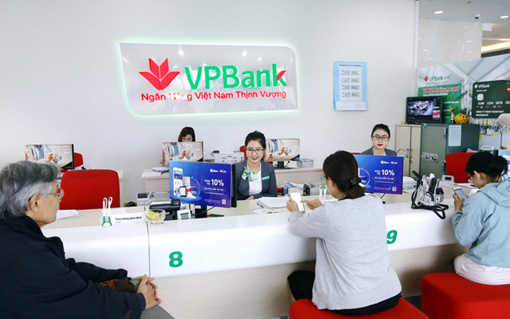 Chỉ 4% lượng giao dịch diễn ra tại quầy, VPBank đã làm như thế nào?