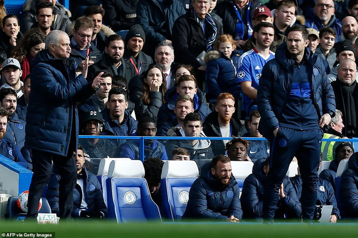 Chelsea - Tottenham 2-1: Mourinho lại bại trận trước học trò Lampard - Ảnh 3.