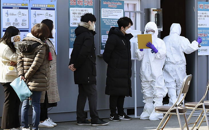 Hàn Quốc thông báo số người nhiễm corona tăng vọt: 346 ca
