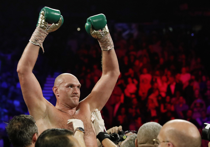 Fury hạ knock-out Wilder ở hiệp 7, giành đai WBC hạng nặng - Ảnh 5.