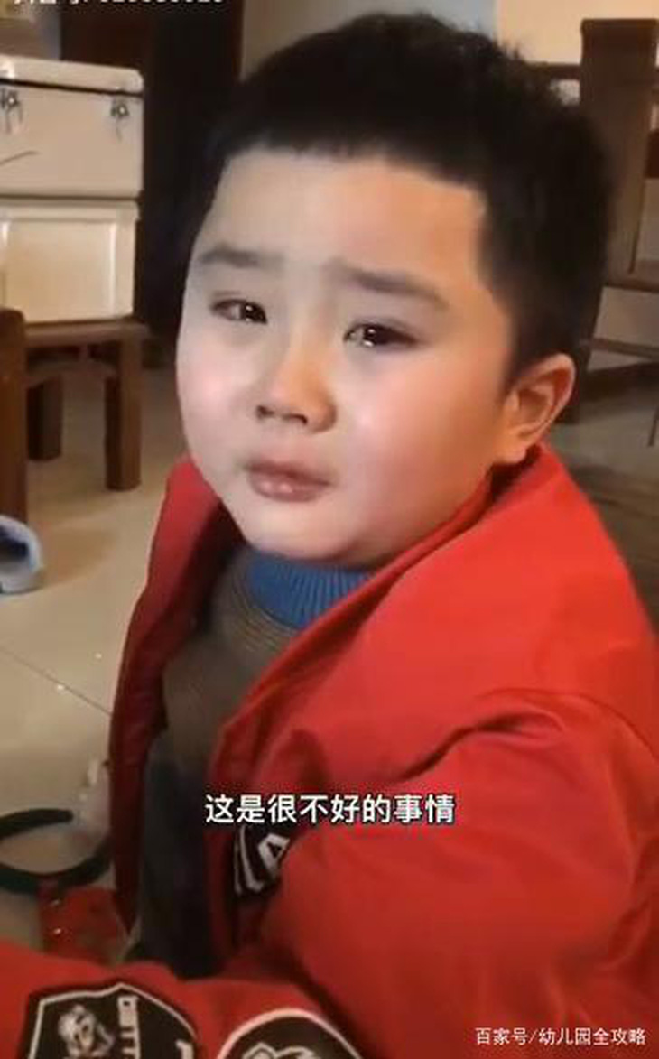 Những đứa trẻ Trung Quốc đáng thương thời COVID-19 - Ảnh 2.