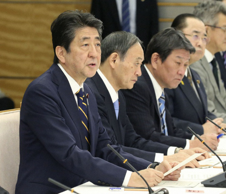 Nhật Bản kêu gọi hoãn, hủy sự kiện đông người trong hai tuần tới - Ảnh 1.