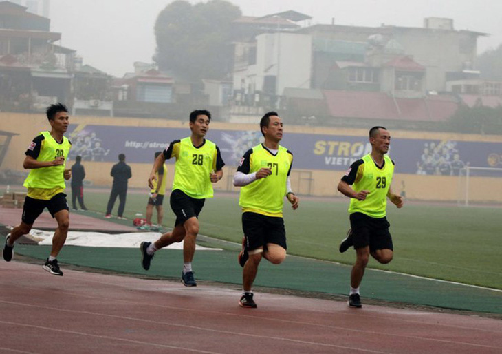 Cựu còi vàng Nguyễn Trọng Thư không vượt qua bài kiểm tra thể lực trước mùa giải 2020 - Ảnh 1.