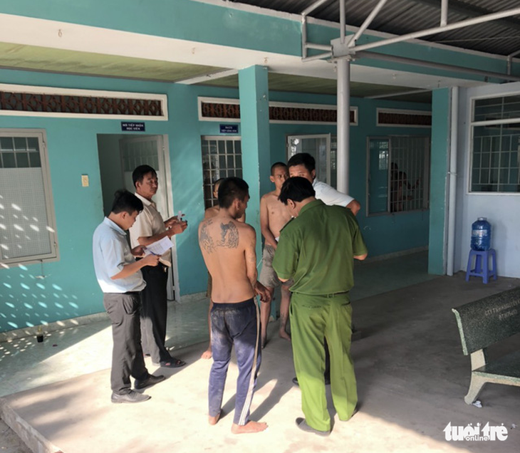 Hơn 30 học viên cơ sở cai nghiện ma túy lại bỏ trốn ở Tiền Giang - Ảnh 1.