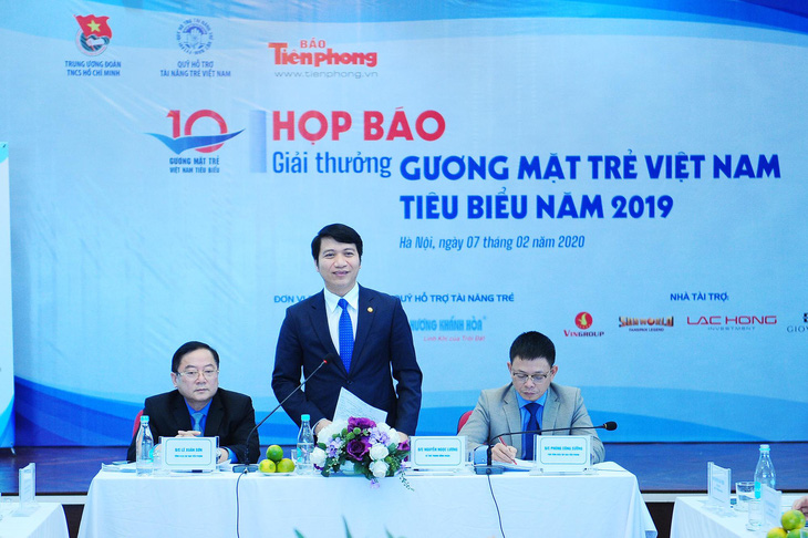 Nữ cầu thủ Huỳnh Như vào đề cử 20 Gương mặt trẻ Việt Nam 2019 - Ảnh 1.
