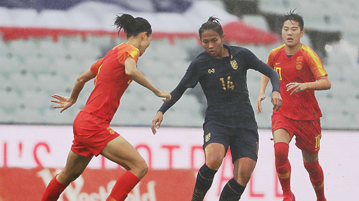 Thảm bại trước Trung Quốc, tuyển nữ Thái Lan bị loại khỏi cuộc đua dự Olympic - Ảnh 2.