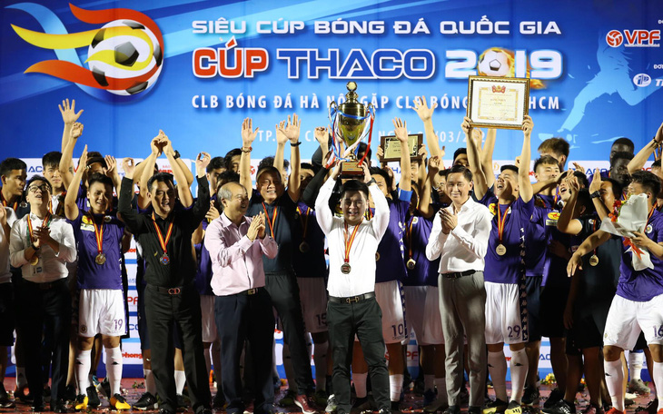 Công Phượng ghi bàn, CLB TP.HCM vẫn thua CLB Hà Nội ở trận tranh Siêu cúp