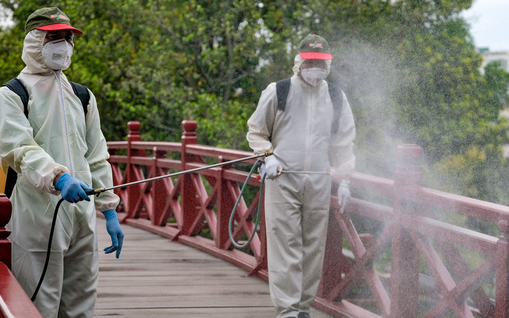 Khử trùng di tích nhà tù Hỏa Lò, Hoàng thành Thăng Long, Văn Miếu...