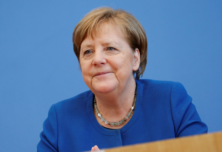 Bà Merkel bị tố gây hoảng loạn vì nói 70% dân sẽ nhiễm virus corona - Ảnh 1.