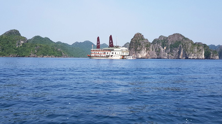 Quảng Ninh đóng cửa các điểm du lịch trong 2 tuần để phòng COVID-19 - Ảnh 1.
