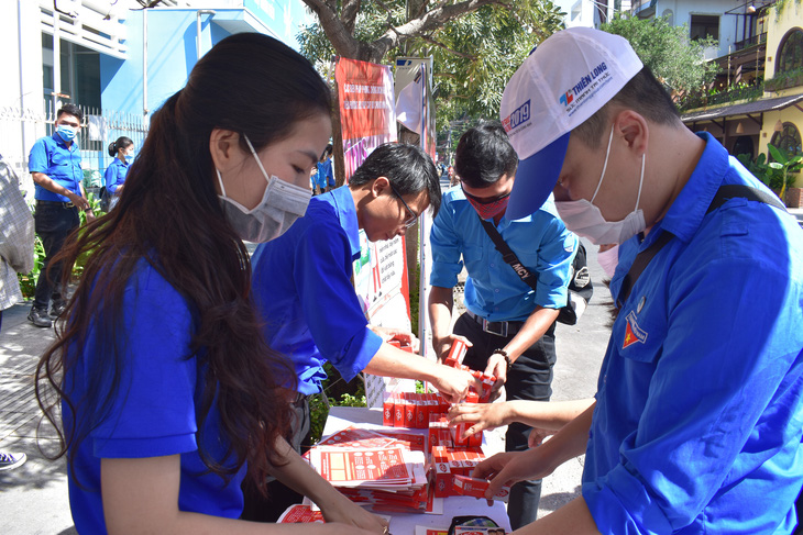 Nhảy flashmob Ghen Cô Vy tuyên truyền chống dịch - Ảnh 6.