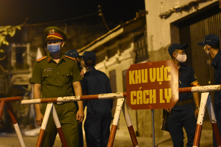 0h ngày 13-3, Bình Thuận cách ly hai tuyến đường, nơi cư trú nhiều bệnh nhân COVID-19 - Ảnh 6.