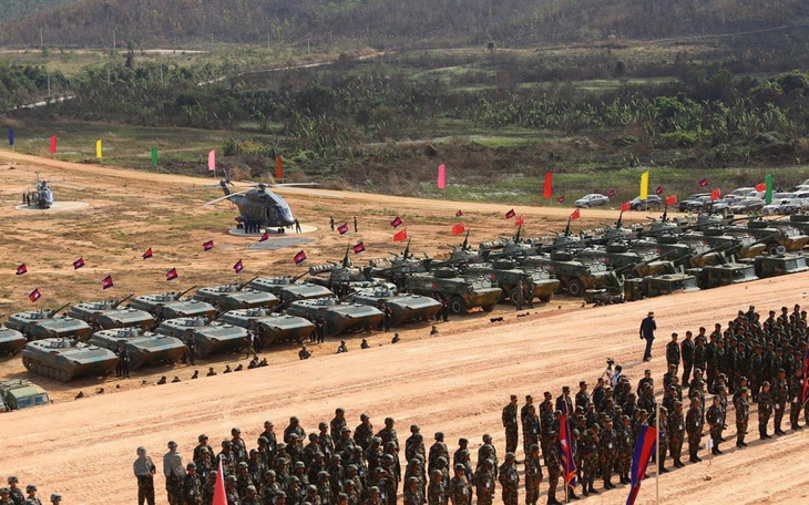 Bất chấp COVID-19, gần 3.000 binh sĩ Campuchia tập trận lớn với Trung Quốc