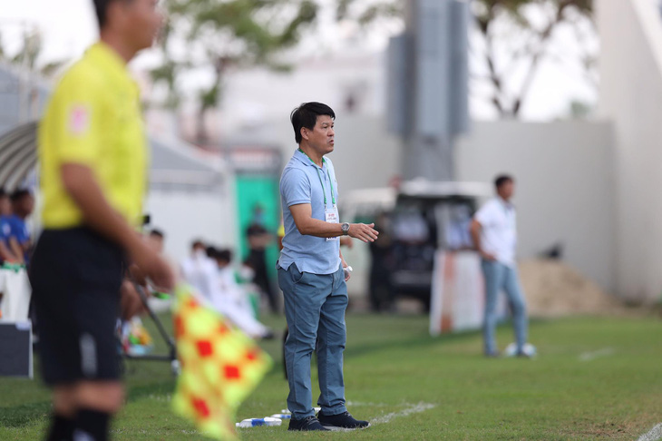 Bóng đá thế giới có lẽ phải học V-League - Ảnh 1.