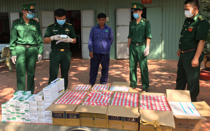 Liên tục bắt tân dược, thuốc lá lậu tại biên giới Tây Ninh và Long An