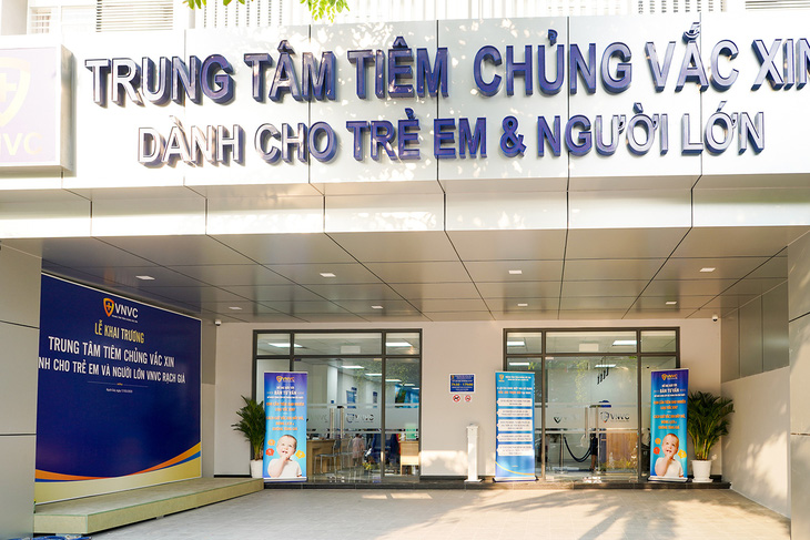 Khai trương trung tâm tiêm chủng VNVC Rạch Giá - Ảnh 2.