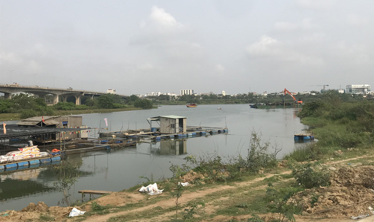 Đà Nẵng xây đập tạm thứ 2 trên sông Cẩm Lệ để ngăn mặn - Ảnh 2.