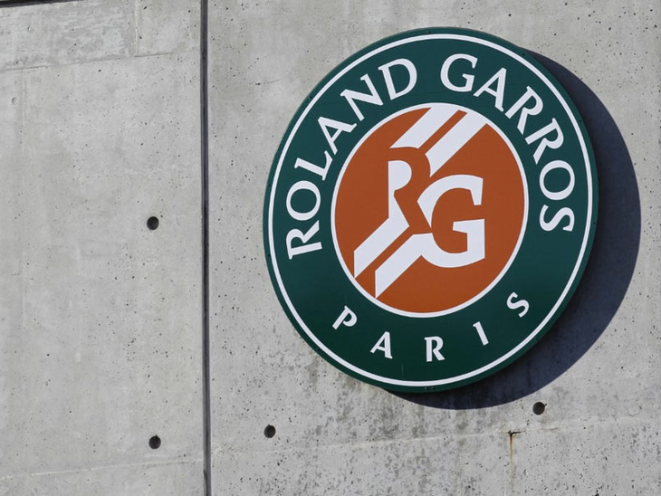 Dời Roland Garros từ cuối tháng 5 sang tháng 9 vì COVID-19 - Ảnh 1.