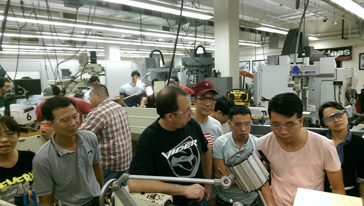Tiếp cận lò đào tạo điện - điện tử tại Đai học Duy Tân - Ảnh 3.