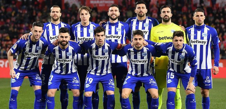 Đội Alaves xác nhận 15 thành viên nhiễm virus corona chủng mới - Ảnh 1.