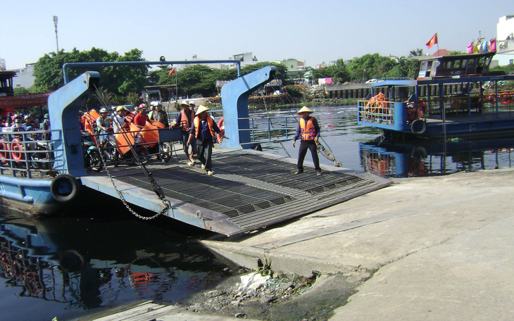 Phà An Phú Đông tăng giá gấp đôi, người dân bất ngờ