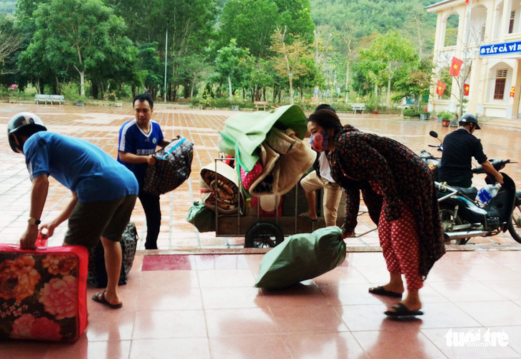 Dọn ký túc xá trường vùng cao đón người lao động từ Lào về cần cách ly - Ảnh 3.